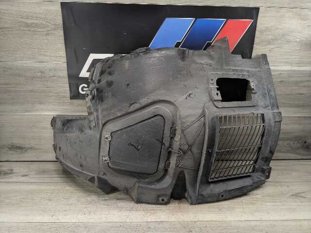 OEM BMW F10 528 535 550 Front Right Passenger Fender Liner Wheel Splash Shield