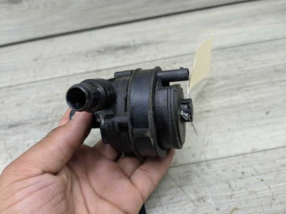 *OEM BMW G01 G05 G20 G22 G30 G42 G80 G82 G83 M3 M4 Engine Auxiliary Water Pump