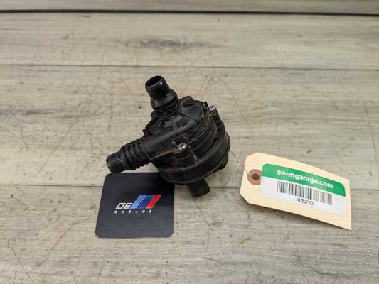 *OEM BMW G01 G05 G20 G22 G30 G42 G80 G82 G83 M3 M4 Engine Auxiliary Water Pump