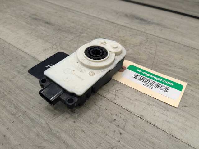 OEM BMW G05 G20 G22 G23 G26 330 M340 X5 Front Upper Grille Shutter Motor Module