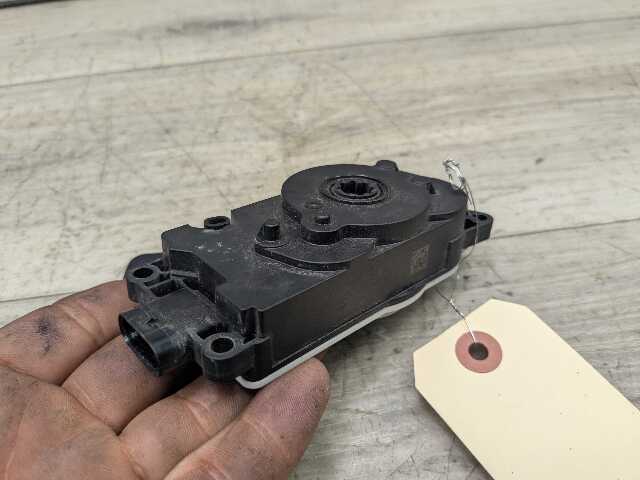OEM BMW G05 G20 G22 G23 G26 330 M340 X5 Front Upper Grille Shutter Motor Module