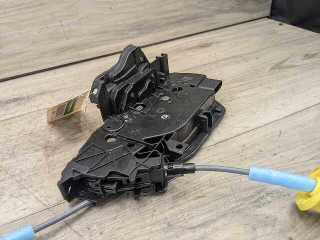 OEM BMW F44 G20 G80 330 M340 M3 FRONT RIGHT PASSENGER Door Lock Latch Actuator
