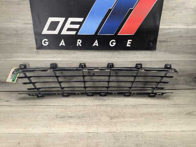 19-22 OEM BMW G20 330 Front Bumper Lower Center Middle Insert Grill Grille LINES