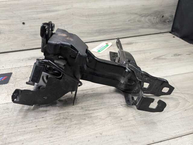 OEM BMW G20 G22 G23 G26 G42 Front Left Driver Headlight Support Mount Bracket