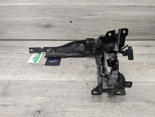 OEM BMW G20 G22 G23 G26 G42 Front Left Driver Headlight Support Mount Bracket