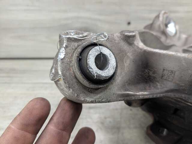 OEM BMW G20 330 M340 REAR Right Passenger Knuckle Wheel Hub Spindle Bearing