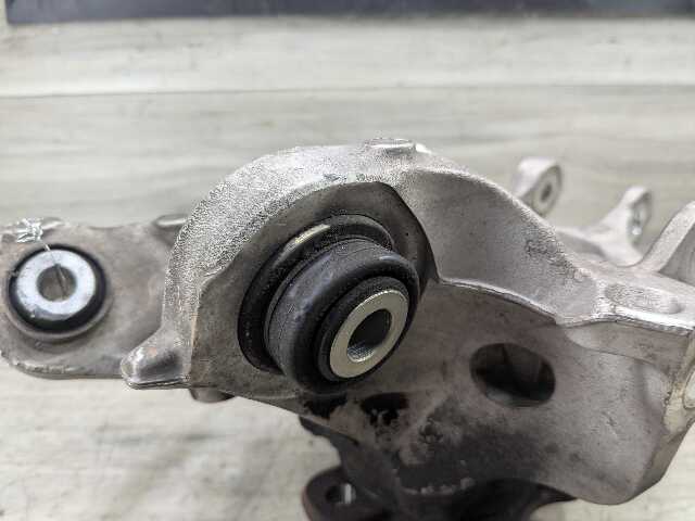 OEM BMW G20 330 M340 REAR Right Passenger Knuckle Wheel Hub Spindle Bearing