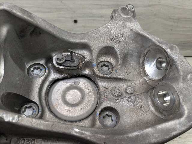 OEM BMW G20 G22 G23 330 M340 FRONT Left Driver Hub Spindle Knuckle Bearing RWD