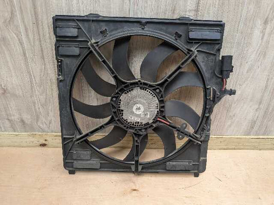 OEM BMW E70 E71 50iX X5M X6M Radiator Cooling Fan Shroud w/ Motor N63 S63