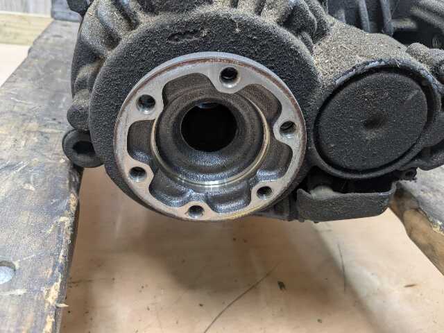 10-14 OEM BMW E70 E71 X5M X6M Rear Diff Differential Axle Carrier 3.91