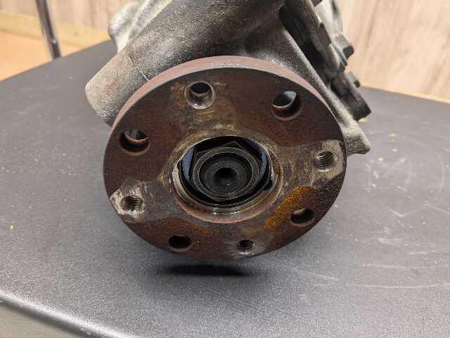 07-10 OEM BMW E70 E71 X5 X6 X5M X6M AWD Front Differential Axle Carrier 3.91