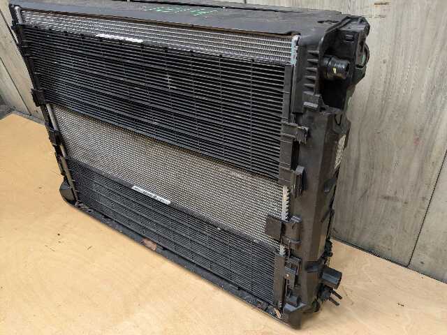 OEM BMW G20 G22 G26 G42 330 430 B46 Radiator Condenser Cooling Fan Assembly 500W