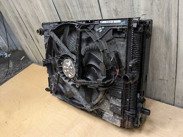 OEM BMW G20 G22 G26 G42 330 430 B46 Radiator Condenser Cooling Fan Assembly 500W