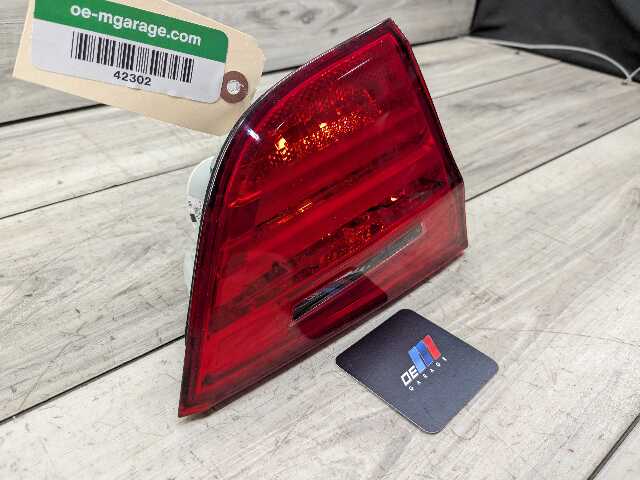 09-11 OEM BMW E90 328 335 M3 LCI Rear Left Driver Side Trunk Inner Tail Light