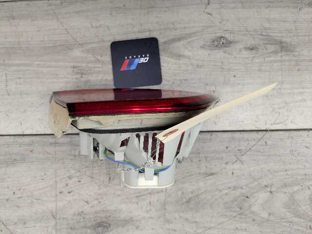 09-11 OEM BMW E90 328 335 M3 LCI Rear Left Driver Side Trunk Inner Tail Light