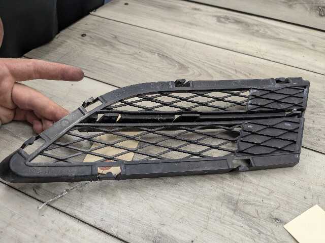 09-11 OEM BMW E90 E91 LCI Front Left Right Center Lower Bumper Grills SET