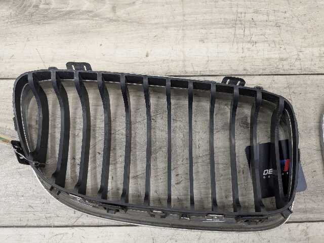 09-11 OEM BMW E90 E91 M3 Left Right Front Bumper Upper Kidney Grilles CHROME