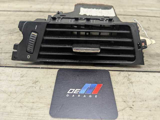 06-13 OEM BMW E90 E92 E93 335 328 M3 Left Driver Side Dashboard Air Vent