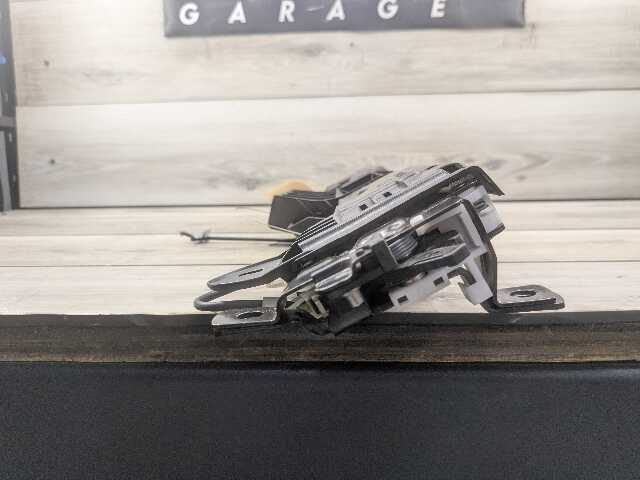 07-20 OEM BMW E93 F33 F83 M4 Convertible Trunk Lid Lock Latch Mechanism Assembly