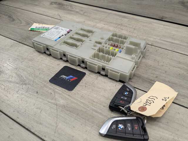 OEM BMW F90 F97 G01 G02 G12 G30 X3 BDC Body Domain Control Module Unit + 2 Keys