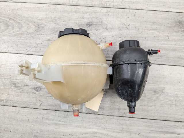 OEM BMW F97 F98 G01 G02 X3 X4 Radiator Coolant Expansion Reservoir Tank SET