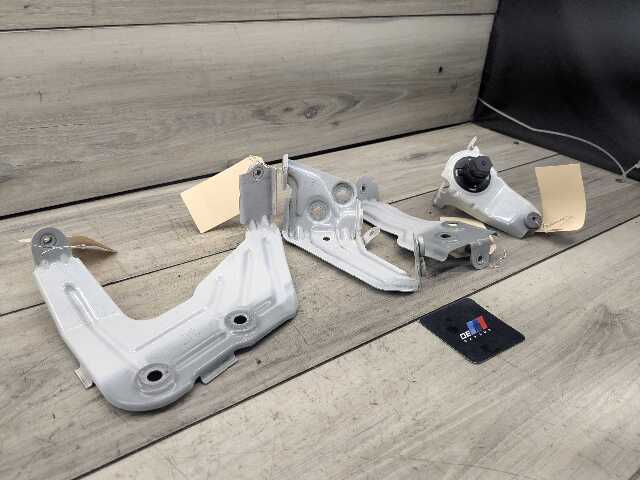 18-24 OEM BMW G01 G02 F97 X3 X4 Right Passenger Fender Wing Holder Bracket SET