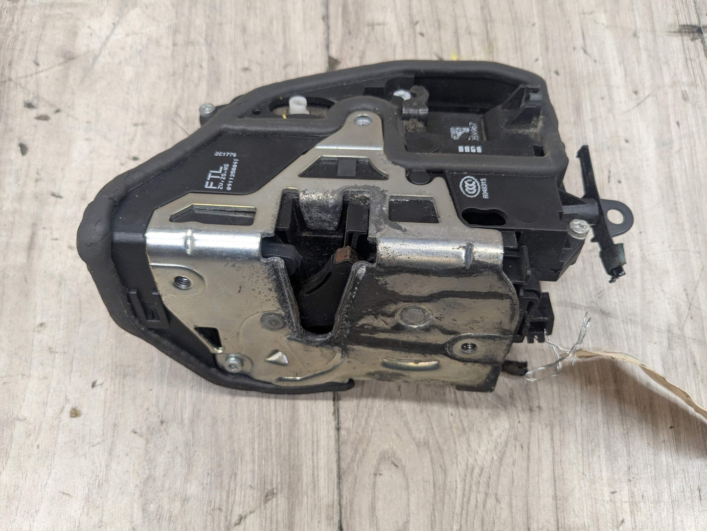 OEM BMW E60 E70 E90 F10 F22 F30 F80 FRONT LEFT DRIVER Door Lock Latch Actuator