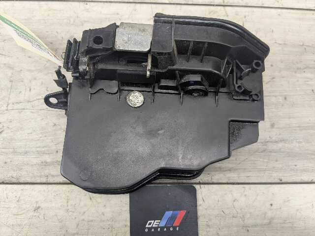 OEM BMW E82 E90 F22 F30 F80 F82 FRONT Right Passenger Door Lock Latch Actuator
