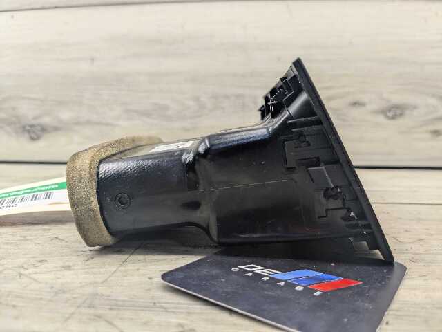07-13 OEM BMW E92 328 335 Coupe Interior Central Console Rear Vent