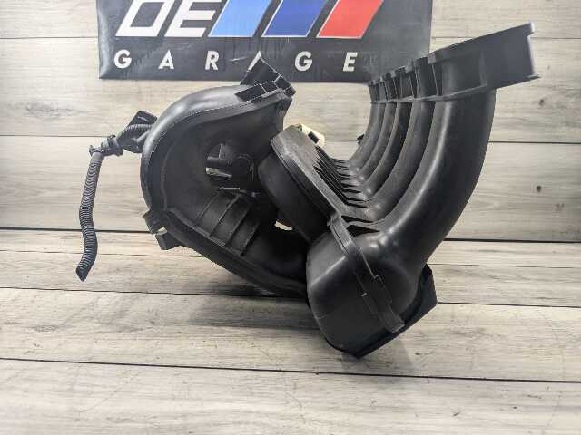 OEM BMW E70 E82 E88 E90 E92 E93 Engine N52 Intake Manifold w/ Throttle Body