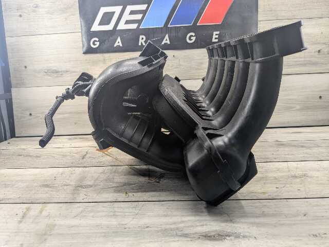 OEM BMW E70 E82 E88 E90 E92 E93 Engine N52 Intake Manifold w/ Throttle Body