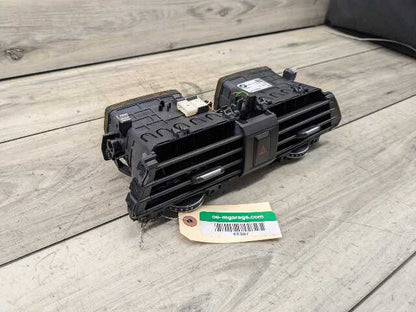 18-21 OEM BMW G01 G02 F97 F98 X3 X4 X3M X4M Dashboard AC Air Vent Center Grille