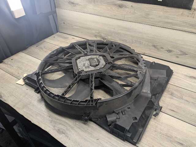 07-13 OEM BMW E82 E88 E90 E92 E93 N52 Radiator Cooling Auxiliary Fan 600W