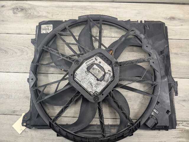 07-13 OEM BMW E82 E88 E90 E92 E93 N52 Radiator Cooling Auxiliary Fan 600W
