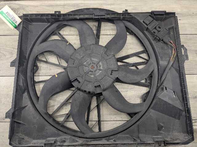 07-13 OEM BMW E82 E88 E90 E92 E93 N52 Radiator Cooling Auxiliary Fan 600W