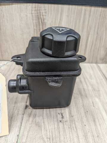 OEM BMW E70 E71 X5M X6M Intercooler Coolant Reservoir Expansion Tank bottle