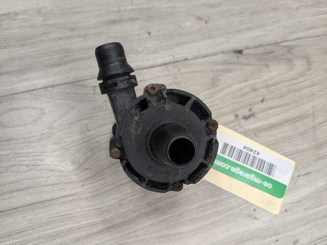 16-19 OEM BMW G11 G12 G30 M550 750 M760 Auxiliary Electric Coolant Water Pump