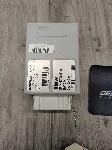 OEM BMW E70 E71 X5 X6 X5M X6M Rear Air Suspension Control Module Computer Unit