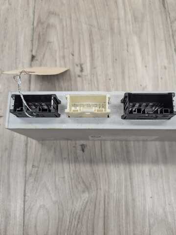 OEM BMW E70 E71 X5 X6 X5M X6M Trunk Lid Liftgate Tailgate Control Unit Module