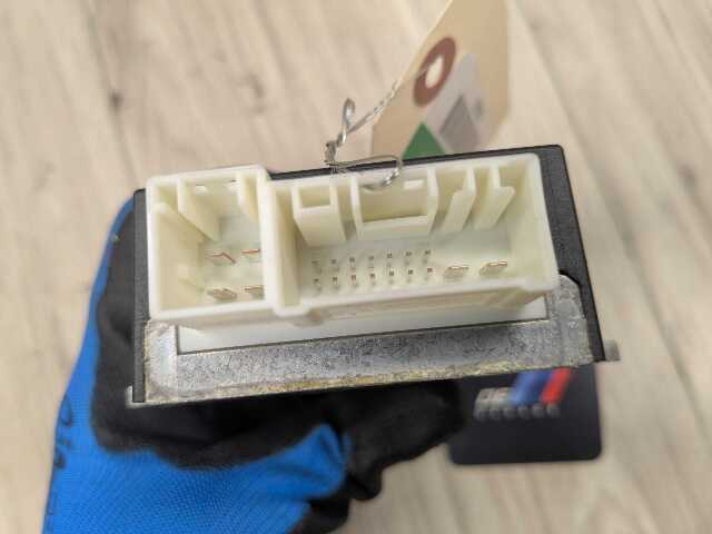 10-14 OEM BMW E70 E71 50iX X5M X6M Fuel Pump Gas Control Module Unit N63 S63