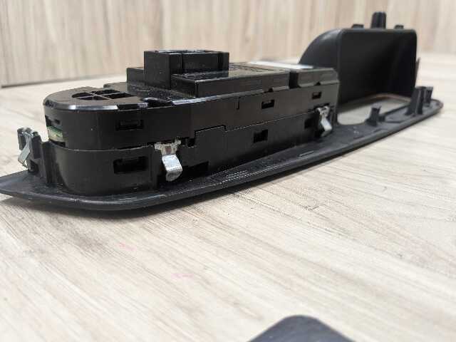 *07-13 OEM BMW E70 E71 X5 X6 X5M X6M Left Driver Master Power Fold Window Switch