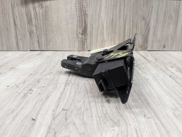 03-14 OEM BMW E61 530 E71 X6 X6M Rear Liftgate Tailgate Lock Latch Actuator