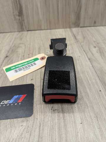 OEM BMW E70 E71 X5 X6 X5M X6M REAR Left or Right Seatbelt Seat Belt Strap Buckle