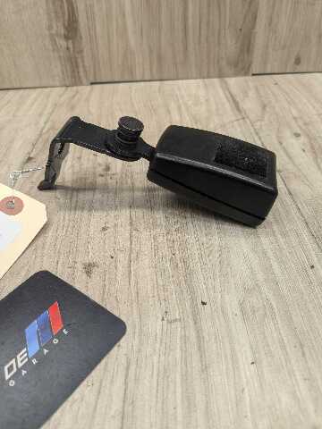 OEM BMW E70 E71 X5 X6 X5M X6M REAR Left or Right Seatbelt Seat Belt Strap Buckle