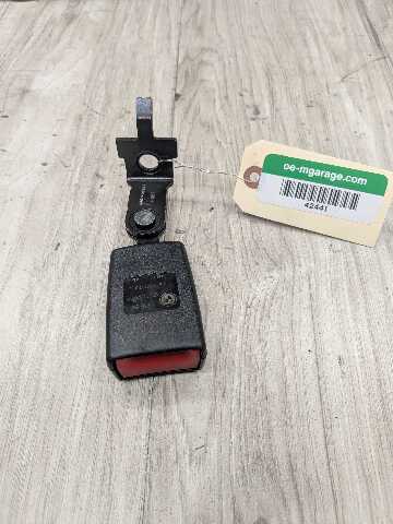 OEM BMW E70 E71 X5 X6 X5M X6M REAR Left or Right Seatbelt Seat Belt Strap Buckle