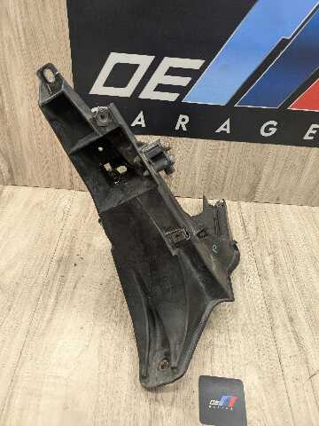 OEM BMW E70 E71 X5 X6 X5M X6M Front Right Passenger Fender Mount Support Bracket