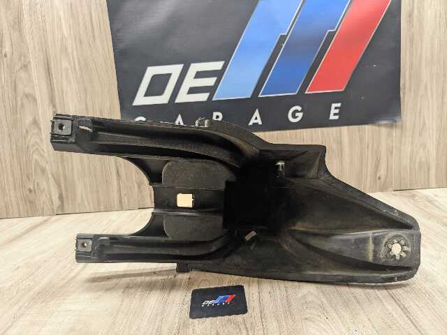 OEM BMW E70 E71 X5 X6 X5M X6M Front Left Driver Fender Mount Support Bracket