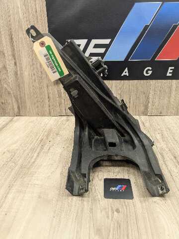 OEM BMW E70 E71 X5 X6 X5M X6M Front Left Driver Fender Mount Support Bracket