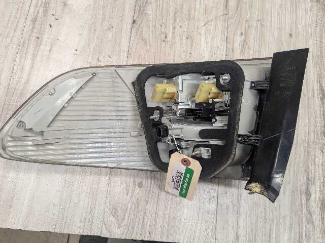 08-12 OEM BMW E71 X6 X6M PRE-LCI Rear Left Driver Outer Quarter Stop Tail Light