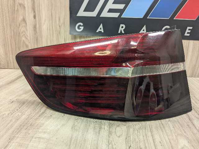 08-12 OEM BMW E71 X6 X6M PRE-LCI Rear Left Driver Outer Quarter Stop Tail Light